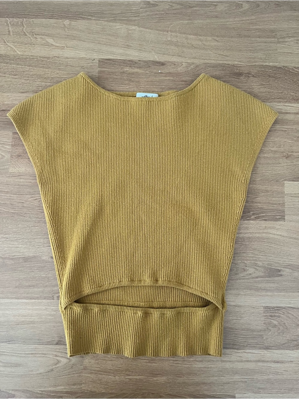 Wilfred Ribbed Sleeveless Top in Mustard